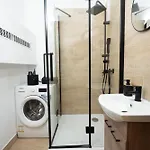 Karpatska Apartment *